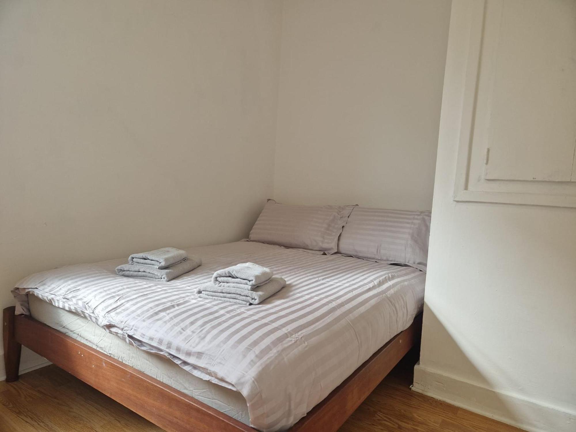 Cosy Private In Centre Guest house *