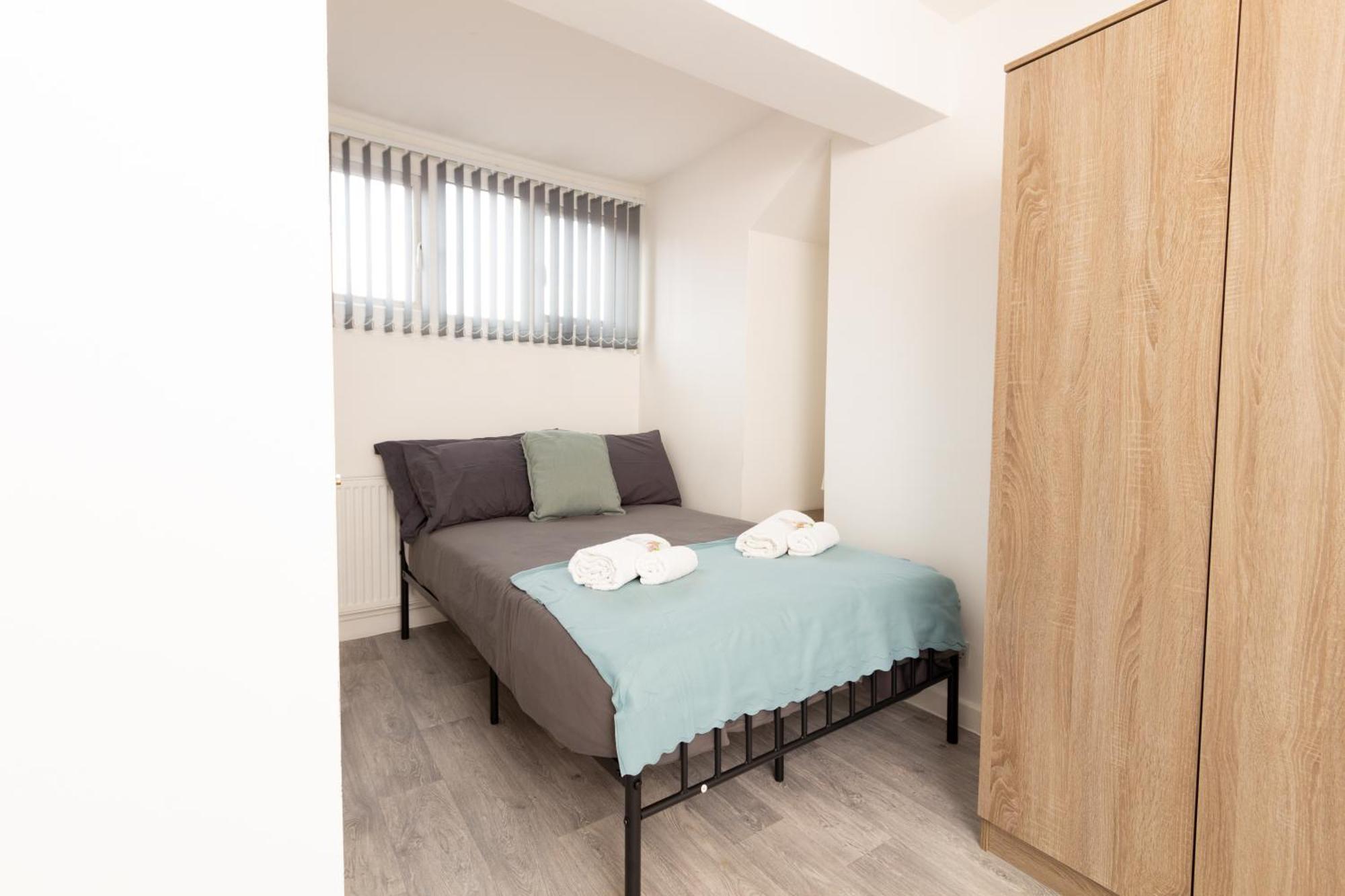 Apartment Suite 3 - Quaint Double Room In A Shared House