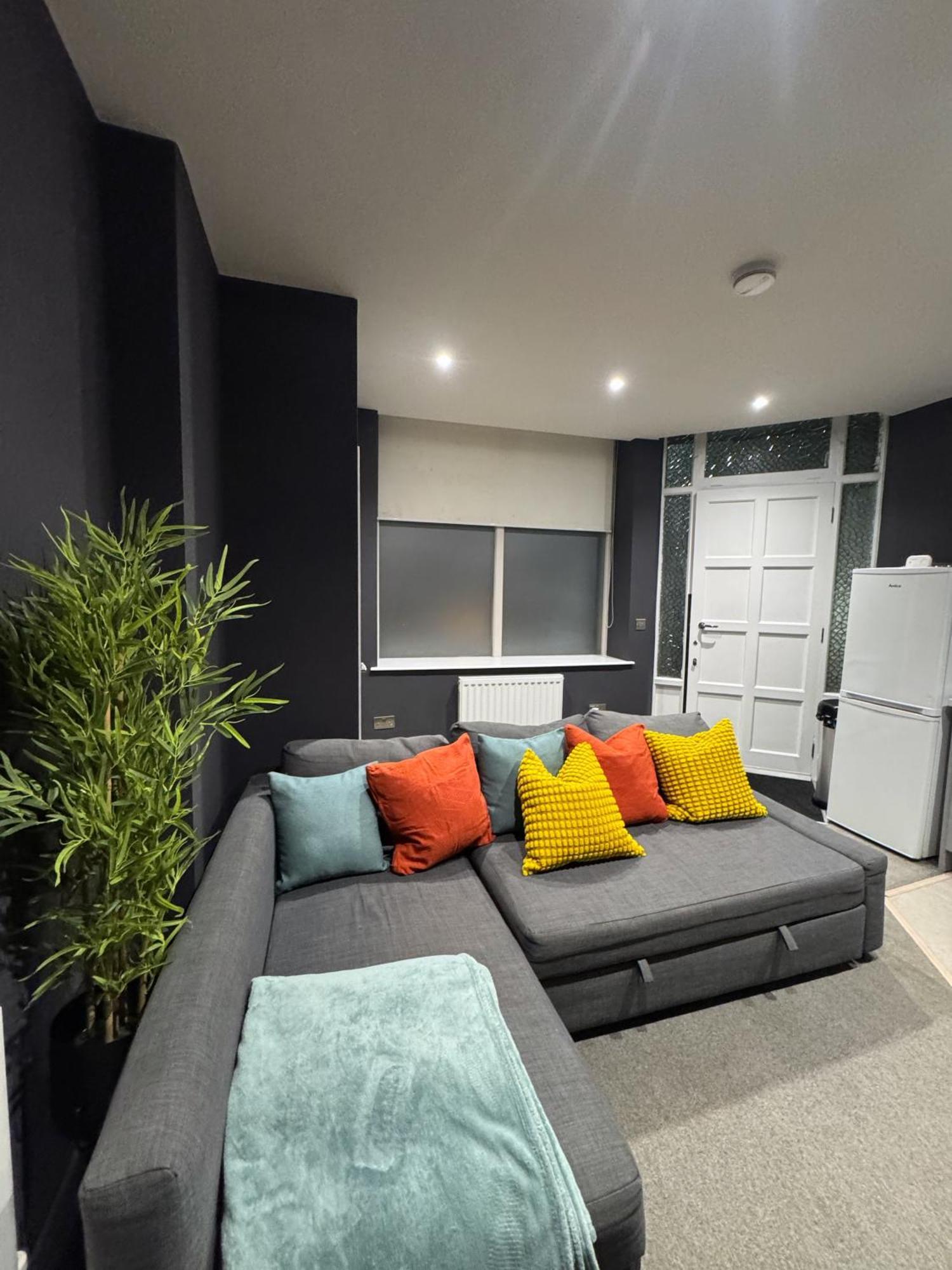 Cozy 1-bedroom Getaway Apartment Sheffield