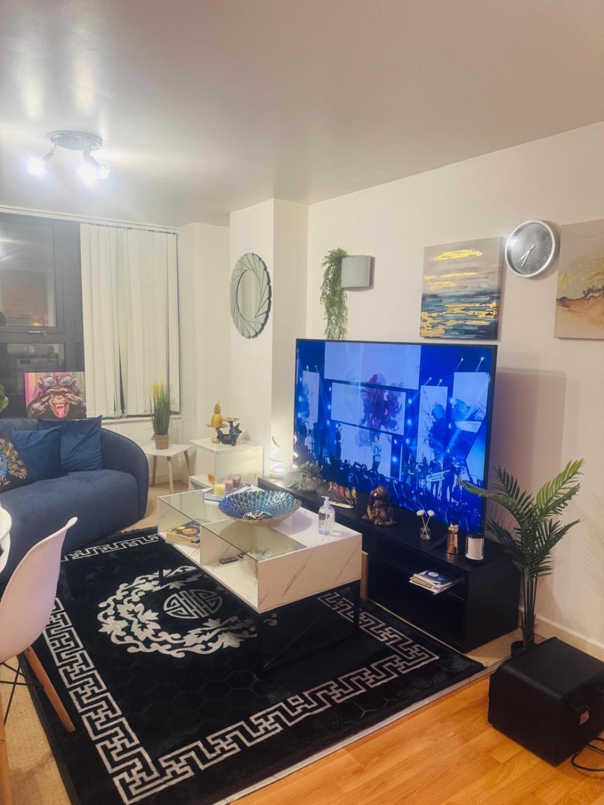 Apartment West Street 1 Bedroom *
