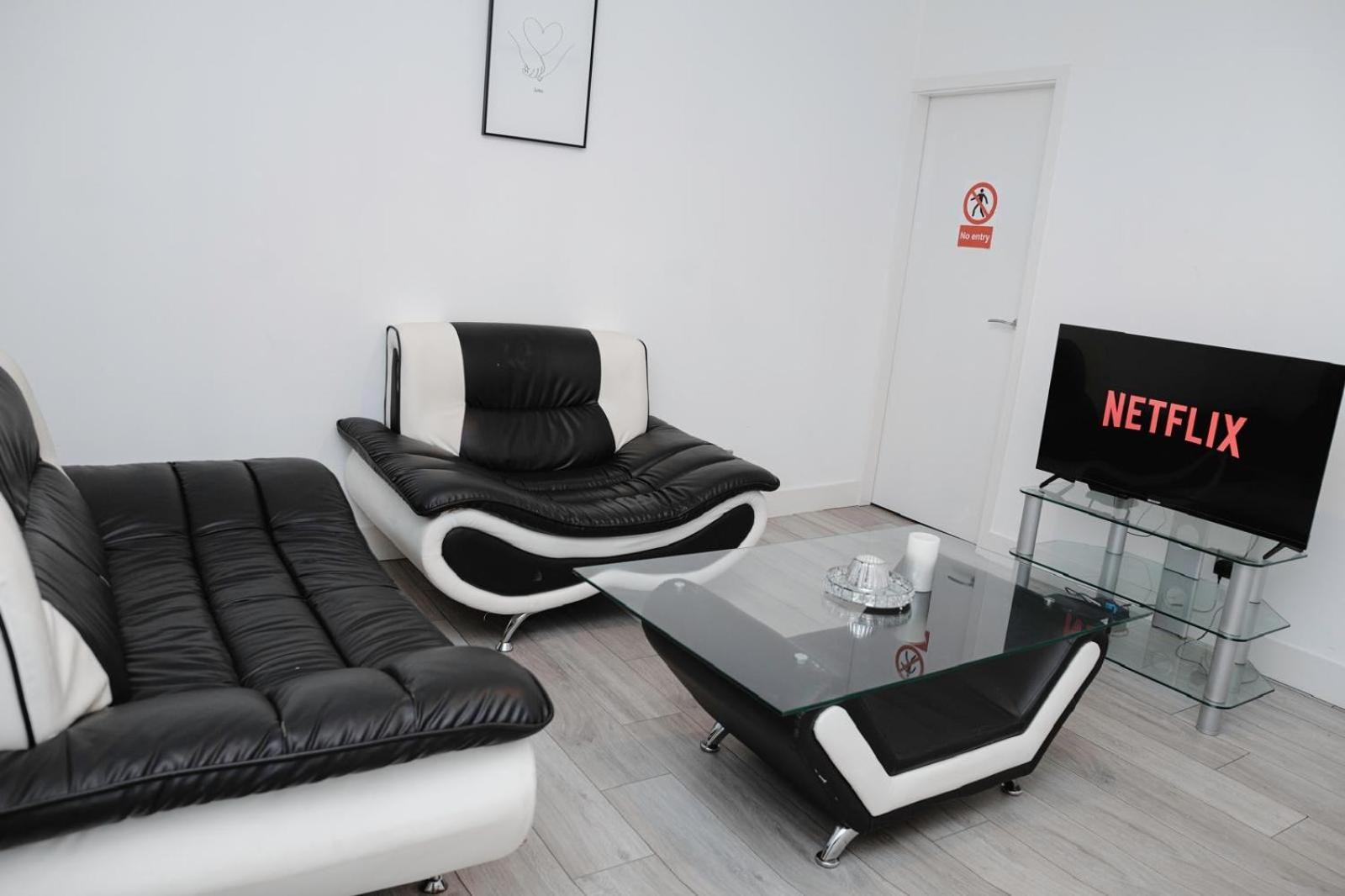 Cosy Ensuite Bedroom I 5min Walk From Bramall Lane Stadium Homestay