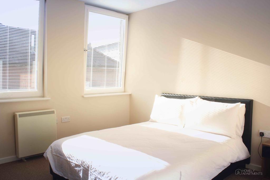 Homely Serviced - Figtree Apartment *