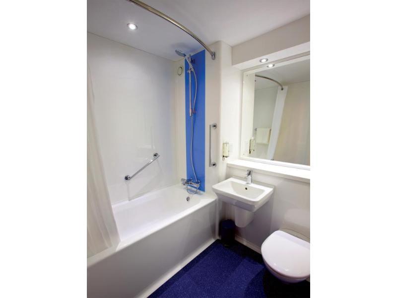 Hotel Travelodge 3*