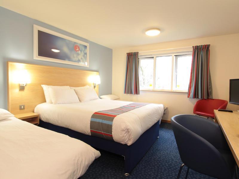 Travelodge 3*