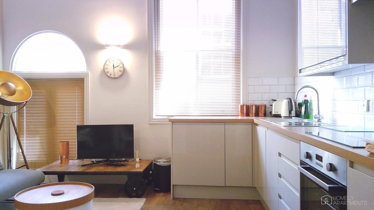 Homely Serviced - Figtree Apartment
