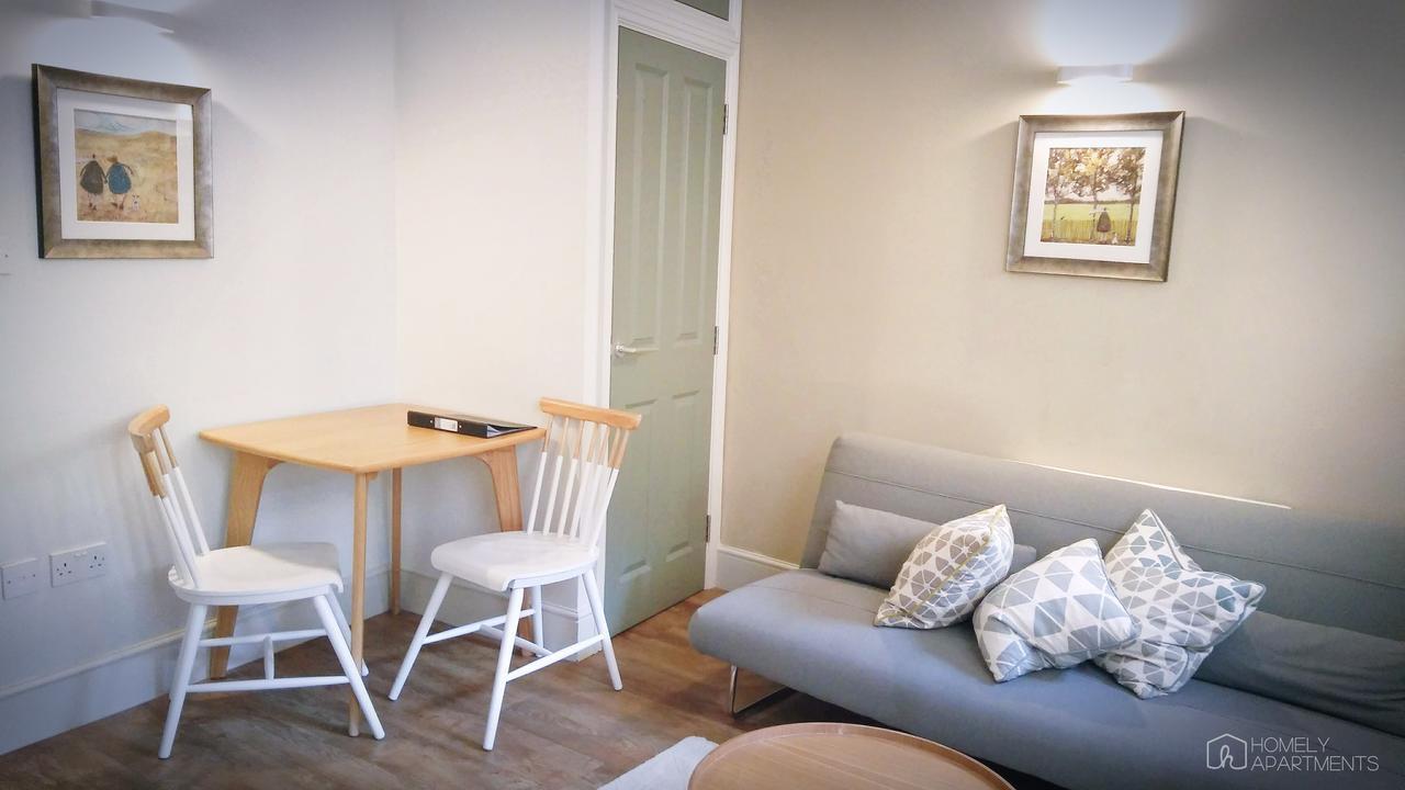Homely Serviced - Figtree Apartment *