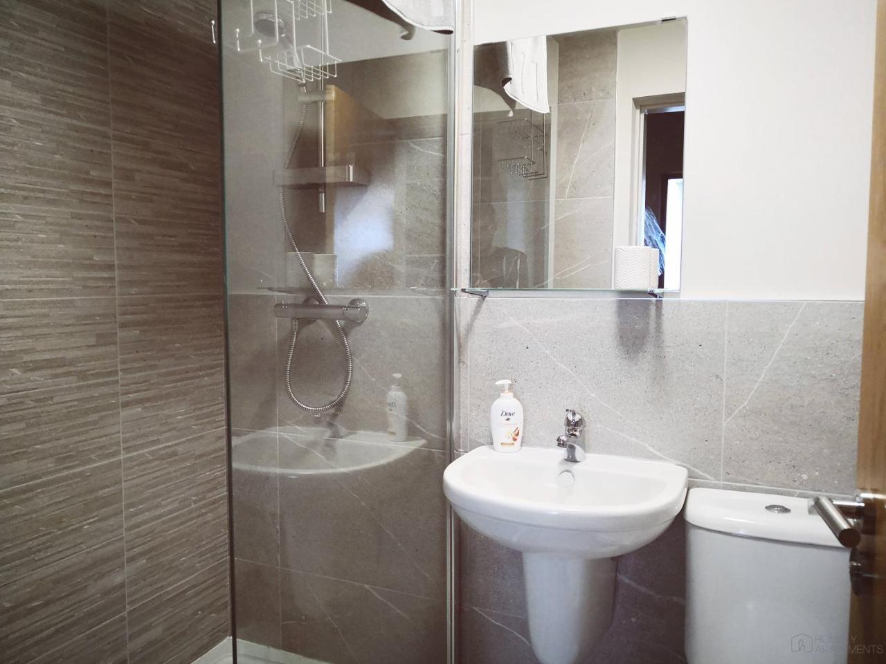 Apartment Homely Serviced - Figtree *
