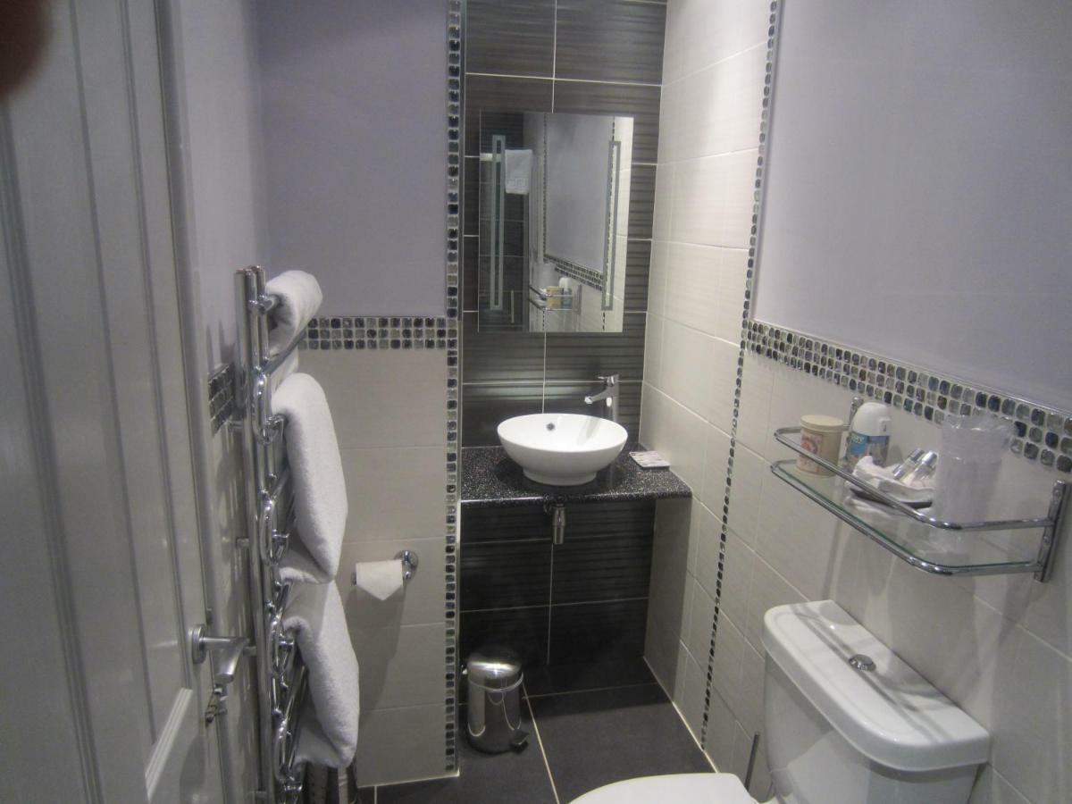 Barnfield House Guest house 4*