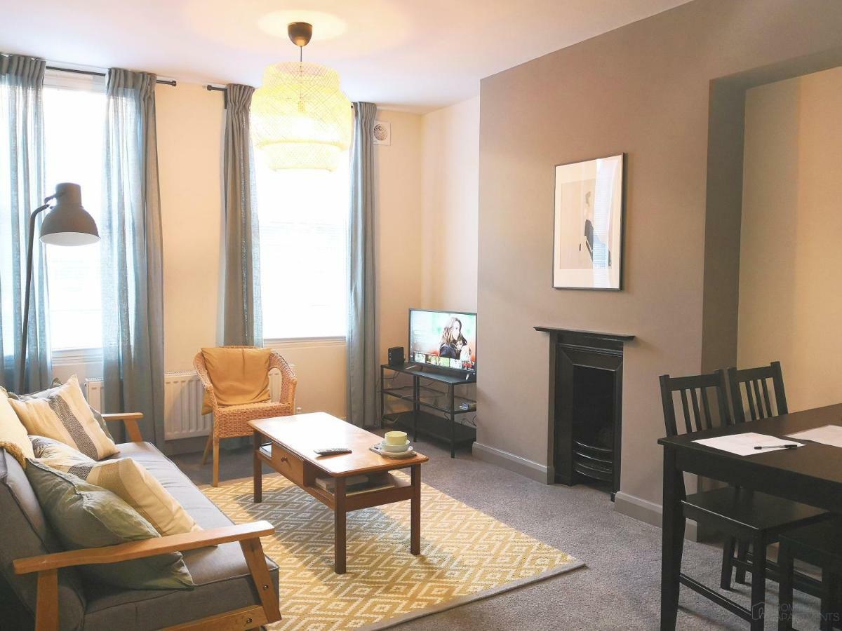 Apartment Homely Serviced - Figtree Sheffield
