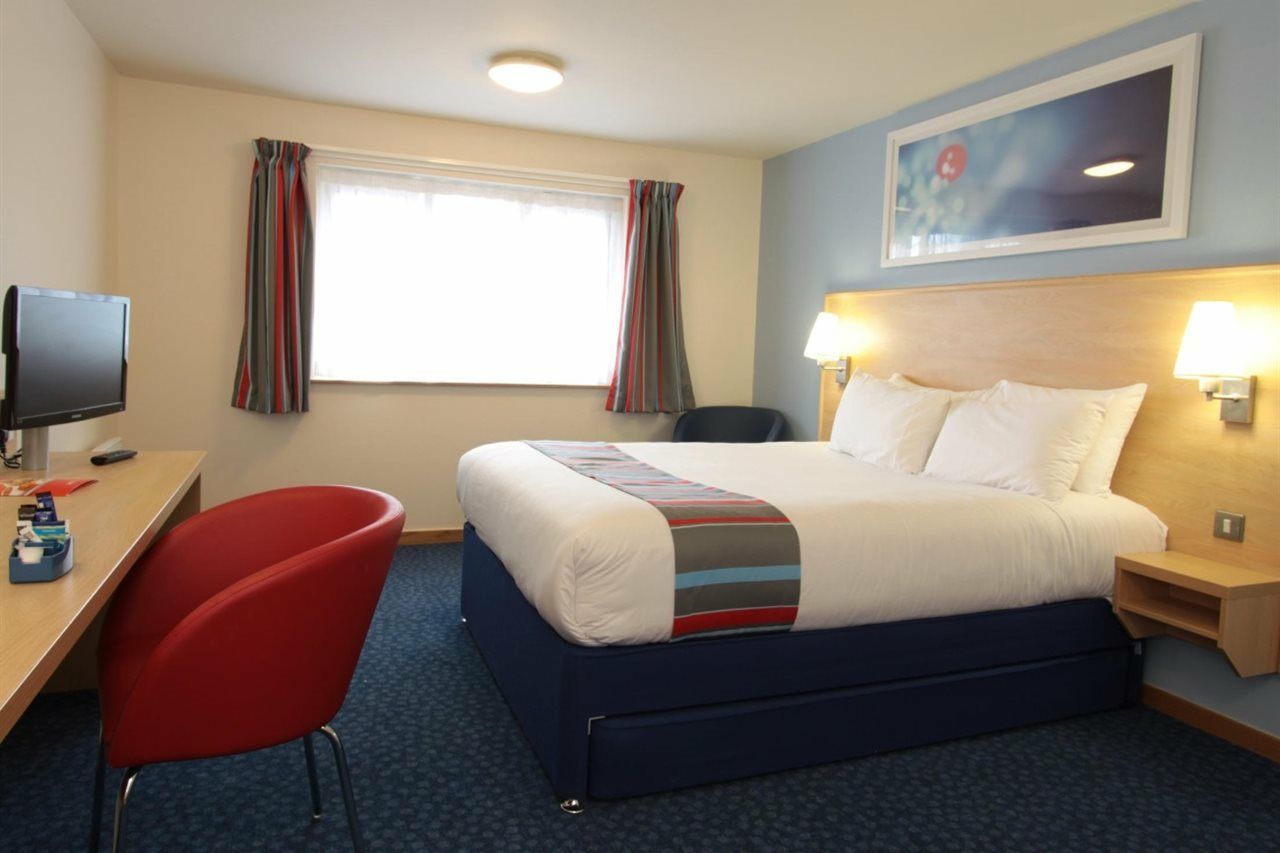 Travelodge Hotel 3*