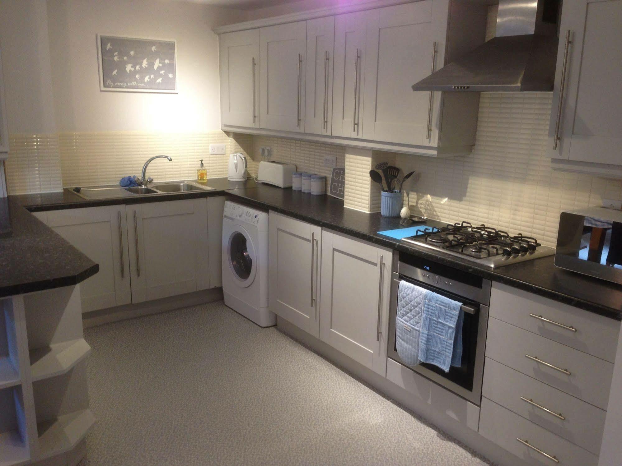 The Beeches - Serviced Duplex *