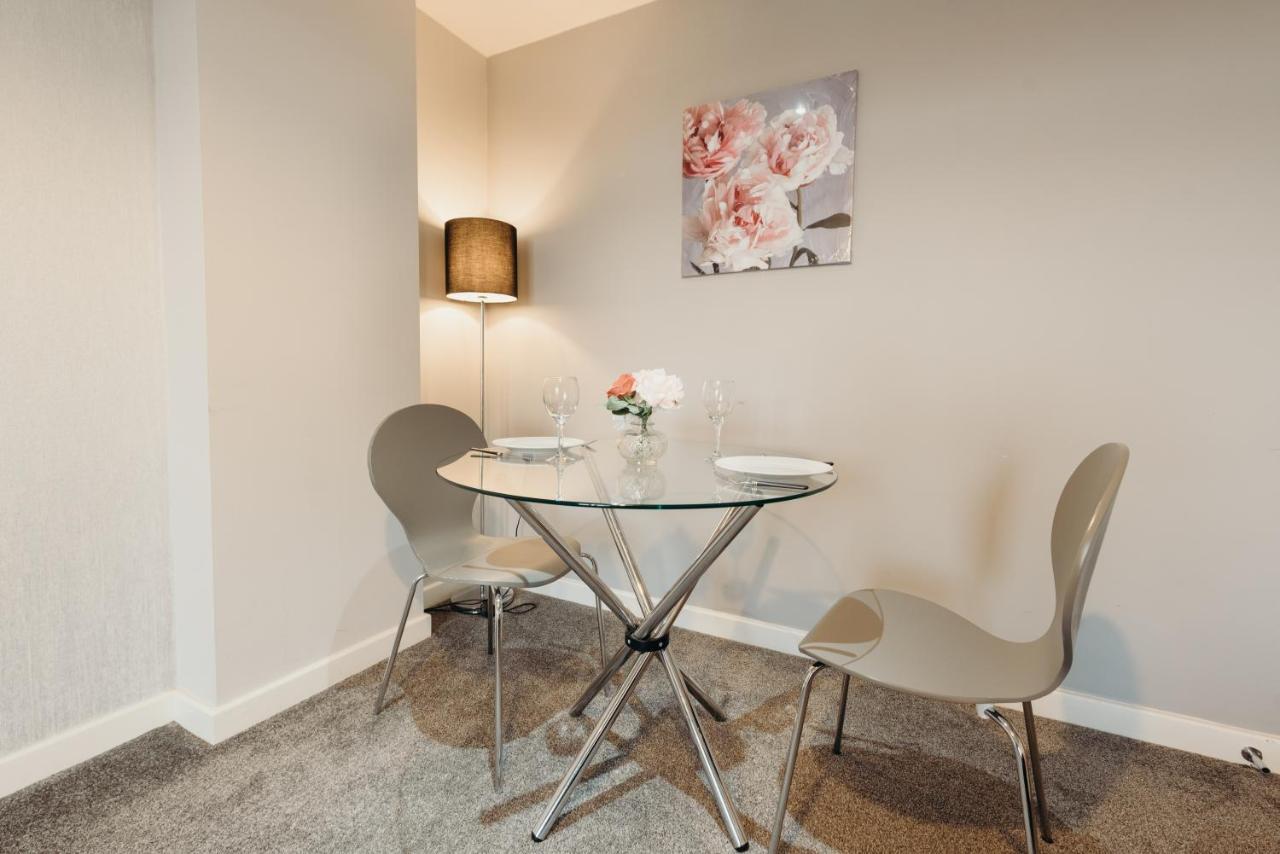 Apartment Modern Sheffield