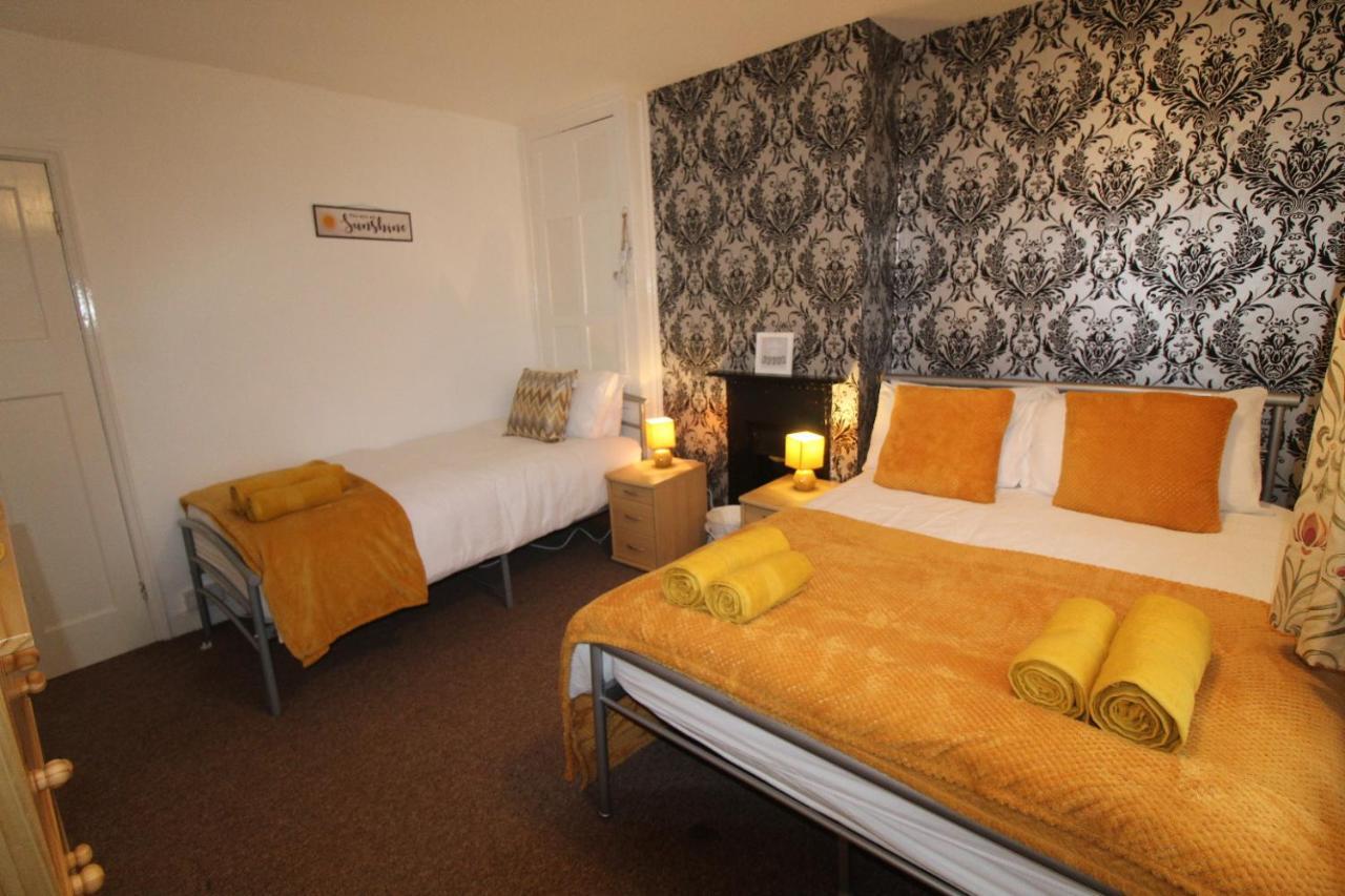 Algar House *